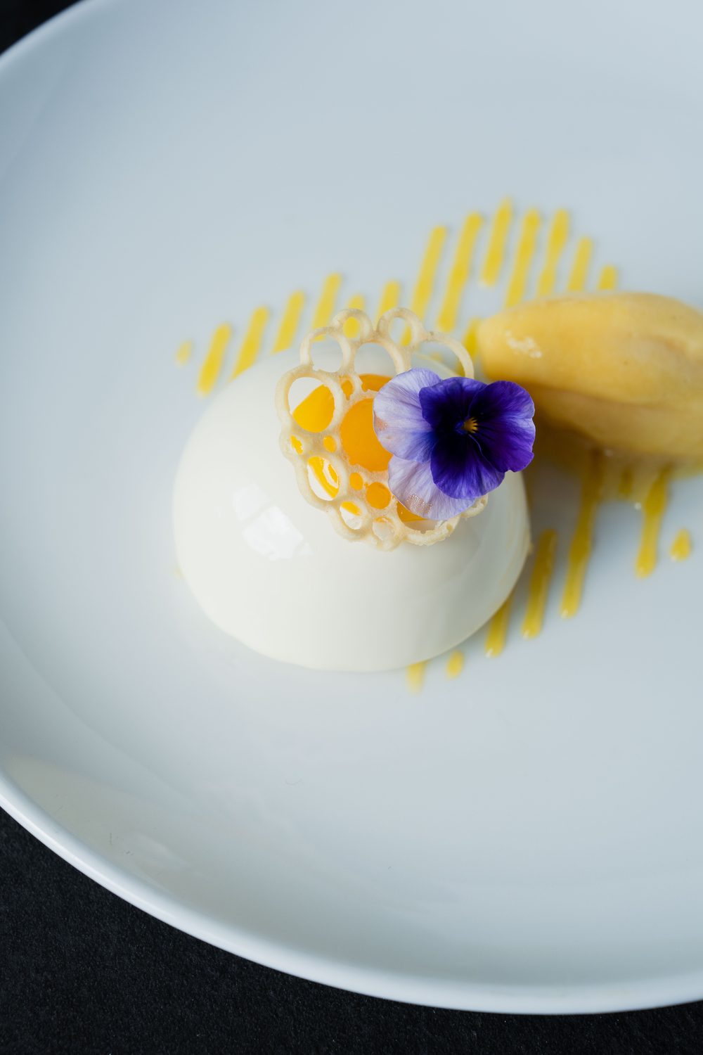 Dessert de dîner de gala préparé par MG Réception